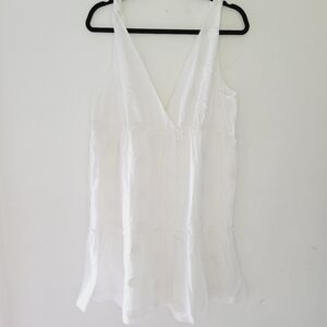 NWT LOFT BEACH  flowers white V-Neck dress